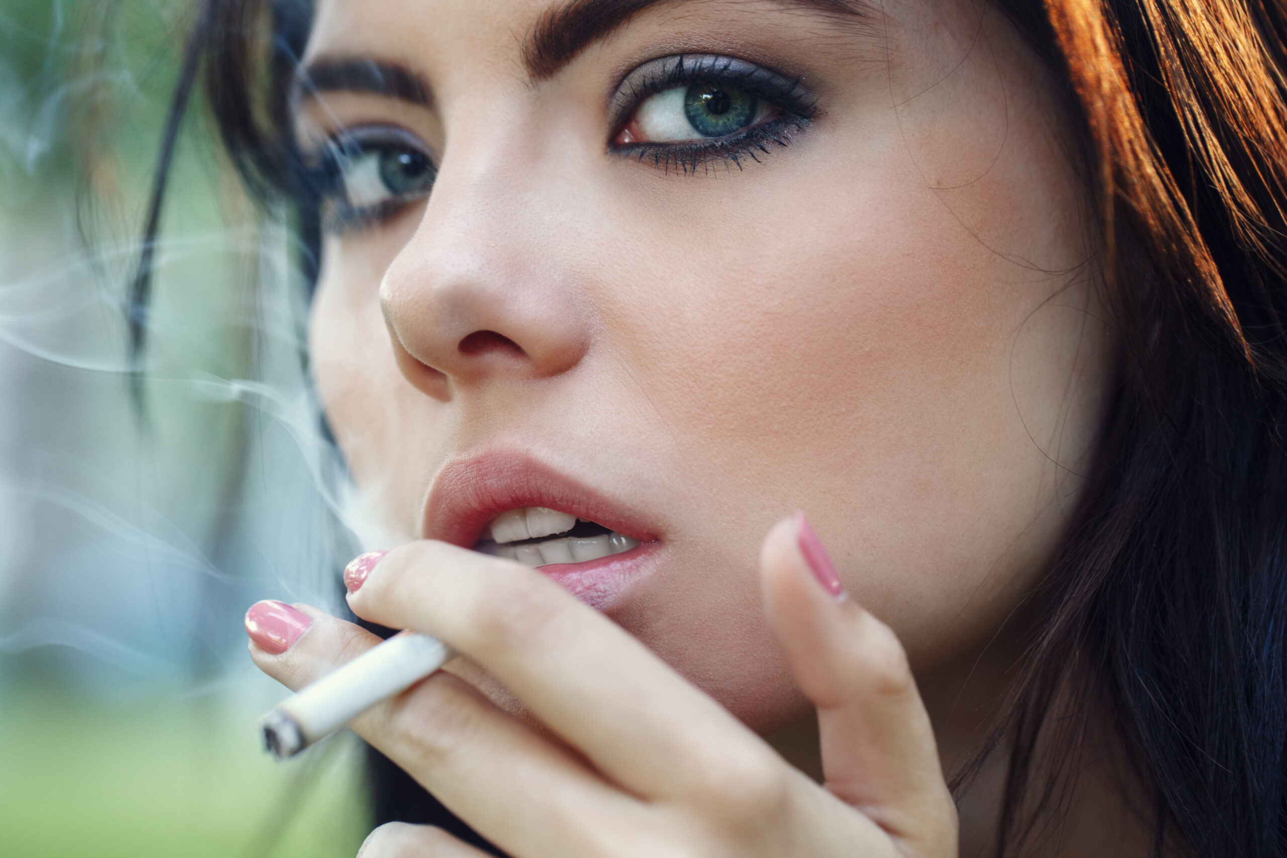 Female tobacco user cigarette smoker